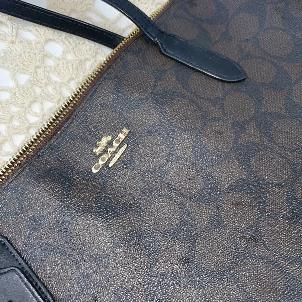 Coach Signature Top Zip Tote Bag 4455 Walnut / Black  READ DETAILS!!! Broken Zip